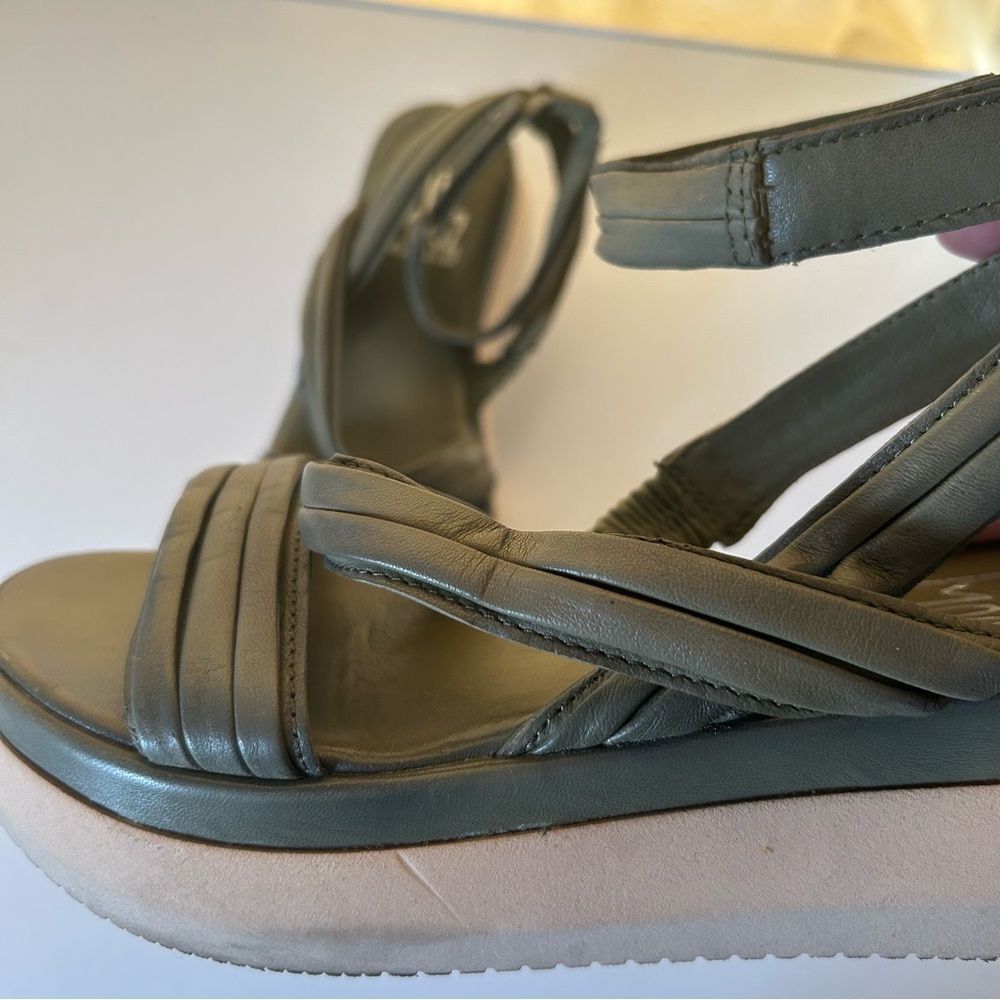 Miz Mooz New York Olive Green Leather Platform Wedge Sandals Size 39 US 8.5 - Picture 4 of 11